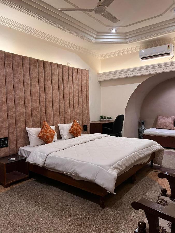 Aavaa Shanti Niwas Varanasi Exterior foto